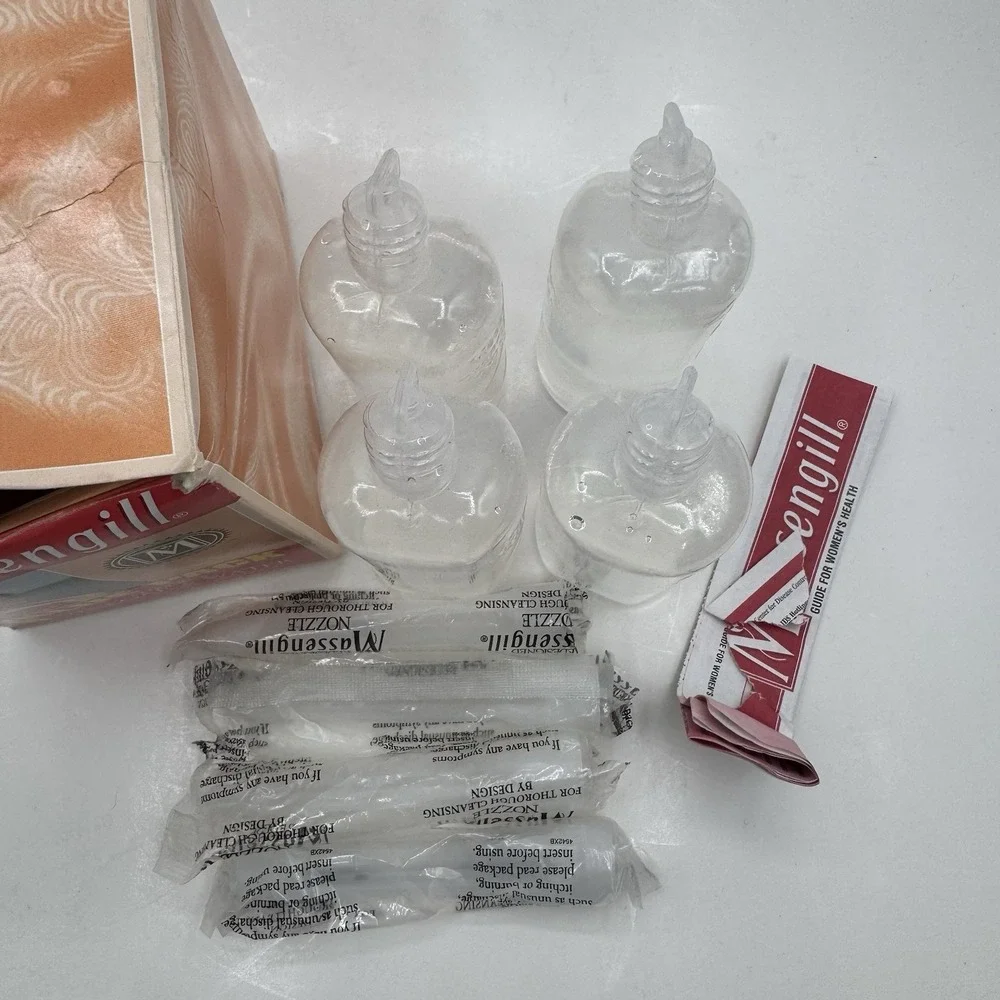 Vintage Massengill Vinegar & Water Disposable Douche 4 - 6 Oz Units Open